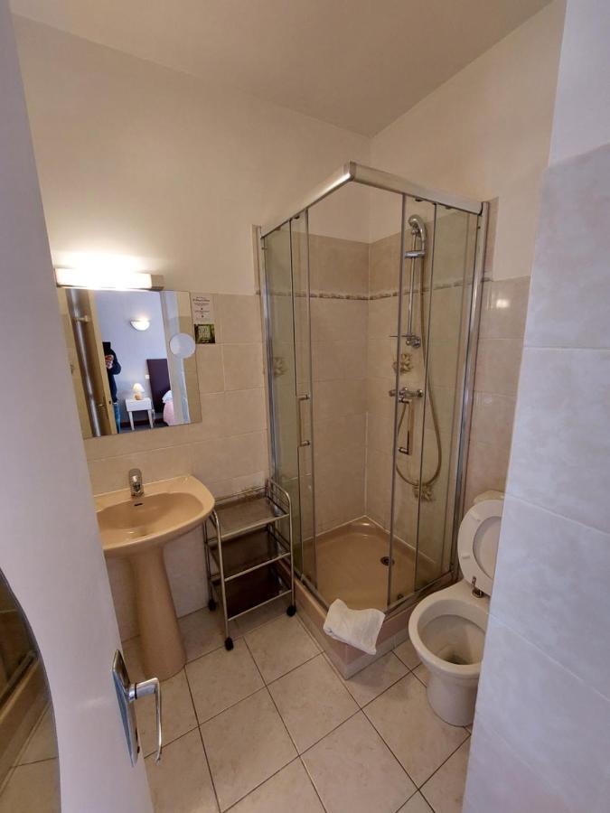 L'Accent - Groupe Logis Hotels Astaffort Extérieur photo
